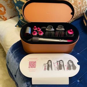 Dyson Airwrap™ Complete Still in box